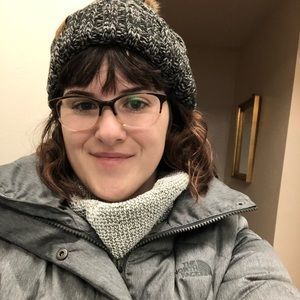 Meet your Posher, Abby